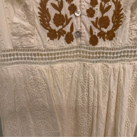 Anthropologie Boho Eyelet V-Neck Maxi Dress with Embroidered Detail - Ivory - L - Picture 5 of 5